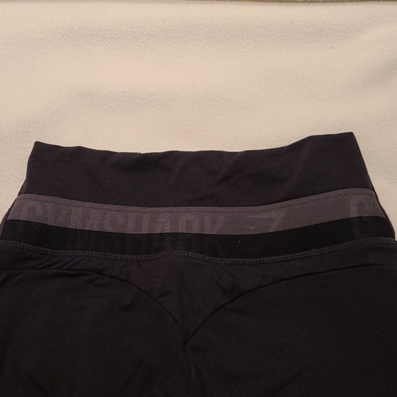 Gymshark Empower Leggings - Picture 3 of 5